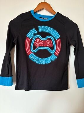 24 Hour Gamer Long-Sleeve Tee - Black with Blue Trim